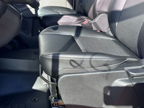 New 2026 Ford Transit 150 148 Medium Roof w/ Load Area Protection Package RWD image 11