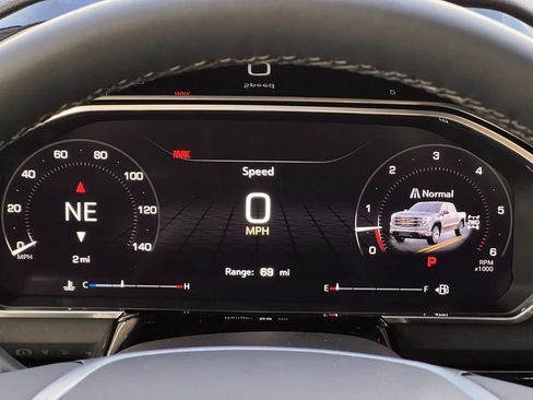 New 2026 GMC Sierra 1500 SLT image 17