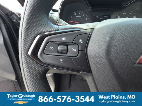 New 2026 Chevrolet Trax LS w/ LS Convenience Package FWD image 18