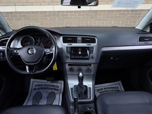 Used 2015 Volkswagen Golf S image 30