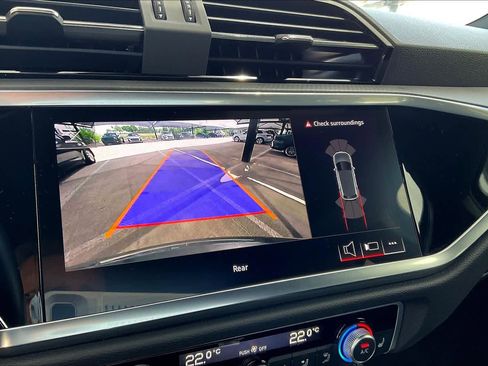 Used 2023 Audi Q3 2.0T Premium w/ Convenience Package AWD/4WD image 27