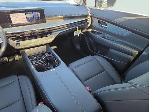 New 2025 Nissan Murano SL image 12