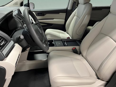 New 2026 Honda Odyssey EX-L image 13
