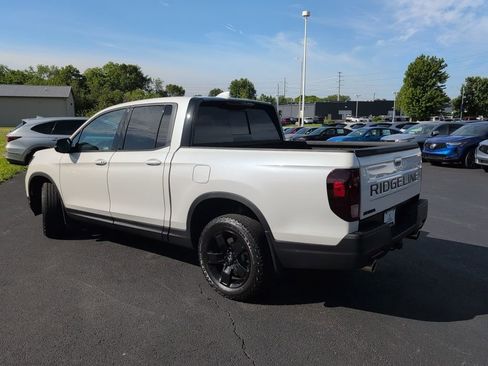 Used 2025 Honda Ridgeline Black Edition image 3