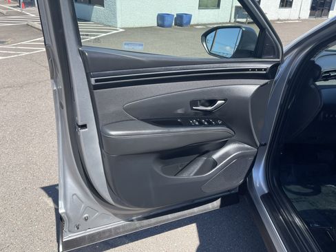 Certified 2024 Hyundai Tucson Limited AWD/4WD image 17