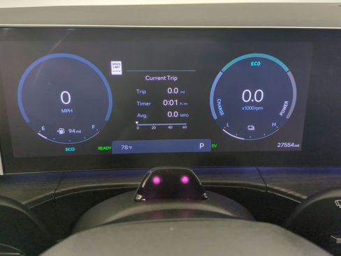 Used 2024 Hyundai Santa Fe Limited image 36