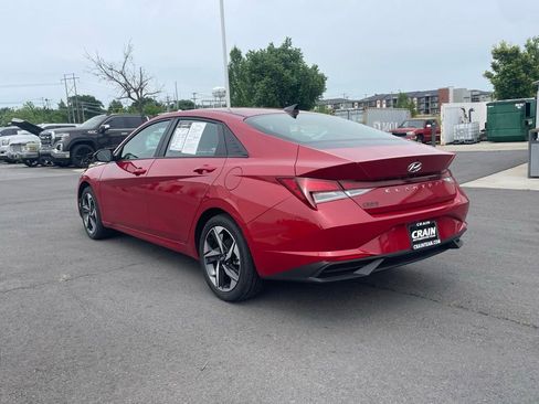 Used 2023 Hyundai Elantra SEL w/ Convenience Package FWD image 5