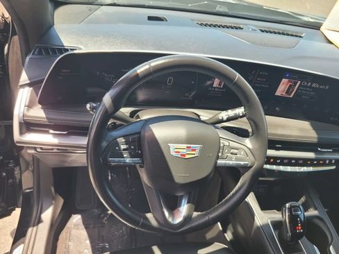 Used 2024 Cadillac XT4 Premium Luxury FWD image 30
