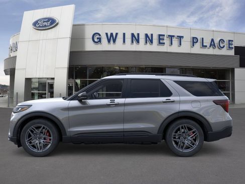 New 2026 Ford Explorer ST image 3