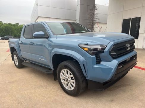 Used 2026 Toyota Tacoma SR5 AWD/4WD image 1