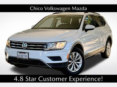 Used 2018 Volkswagen Tiguan SE w/ Panoramic Sunroof Package
