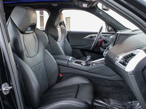 Used 2024 BMW XM image 19