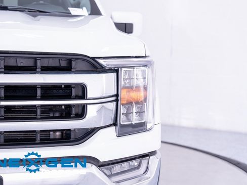 Used 2022 Ford F150 Lariat w/ Equipment Group 501A Mid image 6