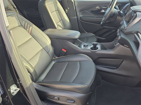 Used 2024 GMC Terrain AT4 w/ Infotainment Package II image 29