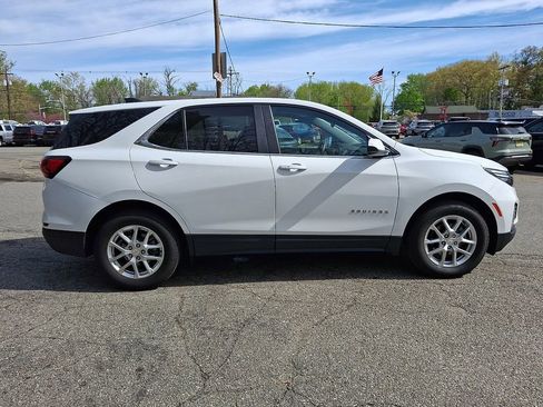 Used 2024 Chevrolet Equinox LT AWD/4WD image 8