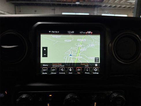 Used 2023 Jeep Wrangler Unlimited w/ Cold Weather Group image 19