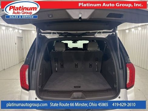 Used 2023 GMC Yukon XL SLT image 53