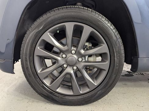 Used 2019 Jeep Grand Cherokee High Altitude RWD image 8