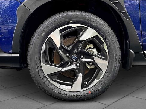 Used 2025 Subaru Crosstrek 2.5i Limited AWD/4WD image 11