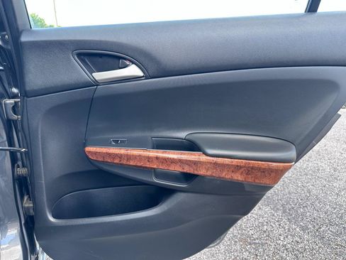 Used 2012 Honda Accord EX image 32