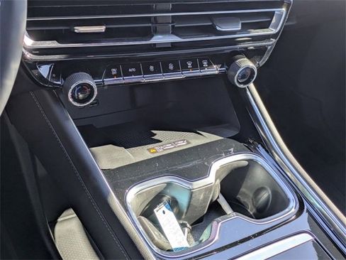 New 2026 Chevrolet Traverse High Country image 22