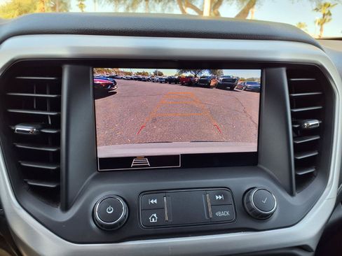 Used 2020 GMC Acadia SLE FWD image 22