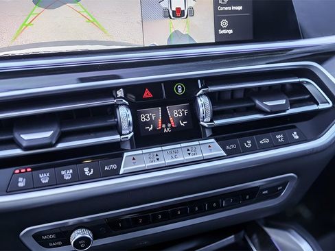 Used 2023 BMW X6 xDrive40i w/ M Sport Package image 18