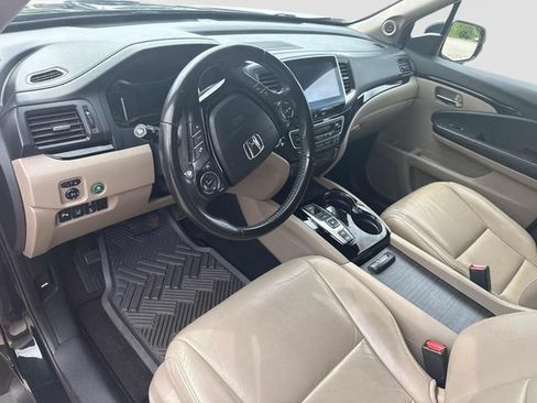 Used 2016 Honda Pilot Touring image 13