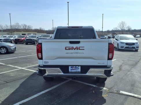 Used 2025 GMC Sierra 1500 SLE image 6