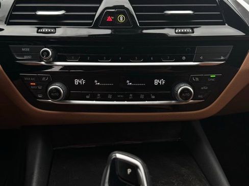 Used 2023 BMW 540i xDrive w/ Premium Package image 34