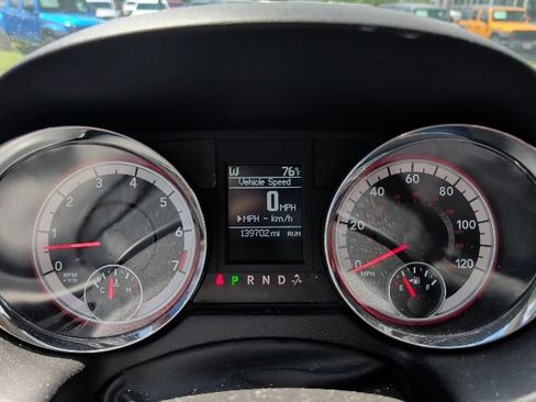 Used 2012 Dodge Grand Caravan Crew w/ Crew Value Pkg FWD image 6