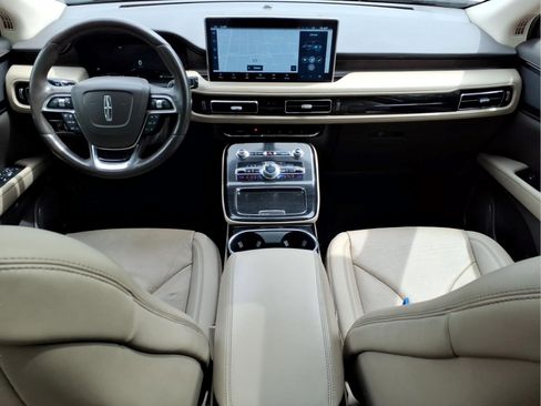 Used 2022 Lincoln Nautilus Reserve AWD/4WD image 26