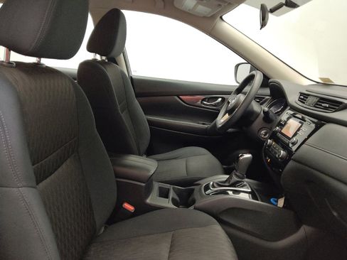 Used 2017 Nissan Rogue S image 21