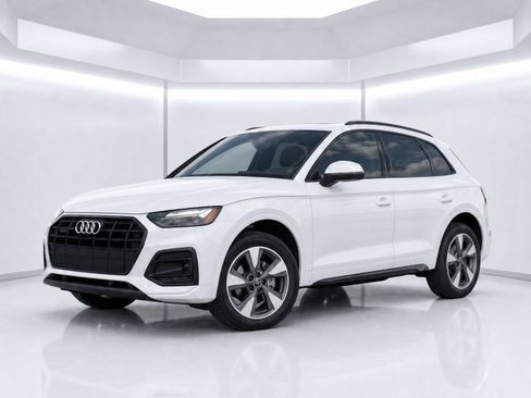 Certified 2025 Audi Q5 2.0T Premium AWD/4WD image 1