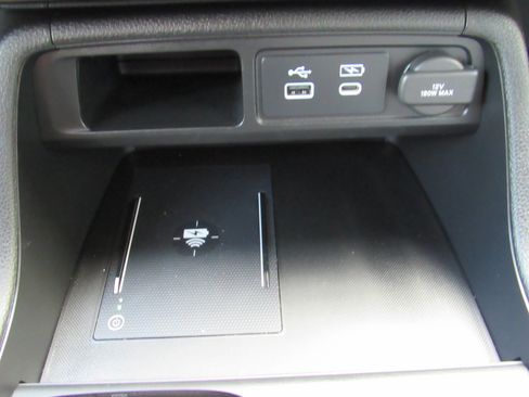 Used 2025 Honda Pilot Touring image 27