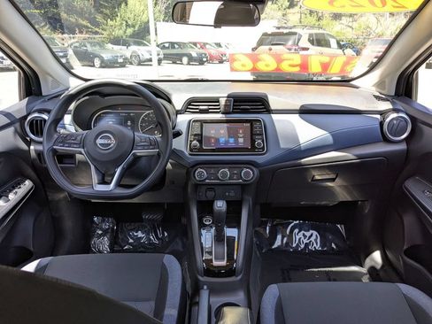 Used 2023 Nissan Versa SV FWD image 23