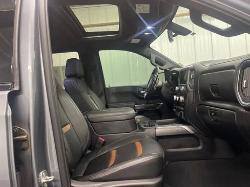 Used 2019 GMC Sierra 1500 AT4 w/ AT4 Premium Package AWD/4WD image 8