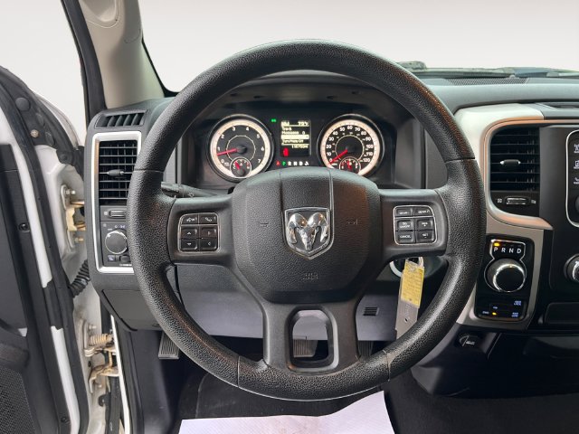 Used 2016 RAM 1500 Classic SLT AWD/4WD image 13