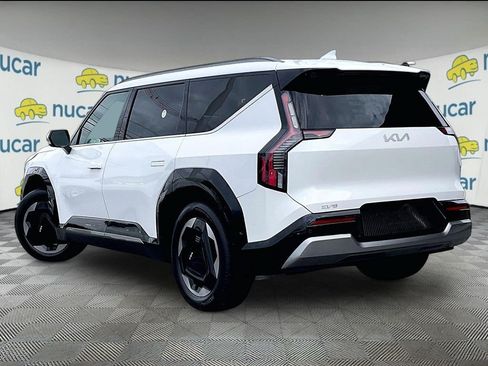 Used 2024 Kia EV9 Land AWD/4WD image 4