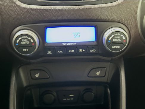 Used 2015 Hyundai Tucson Limited image 22