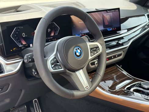New 2026 BMW X5 xDrive50e w/ M Sport Package AWD/4WD image 2