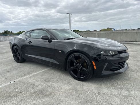 Used 2018 Chevrolet Camaro LT RWD image 39