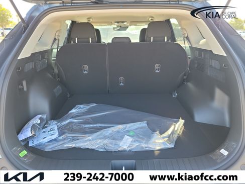 New 2026 Kia Sportage LX FWD image 11