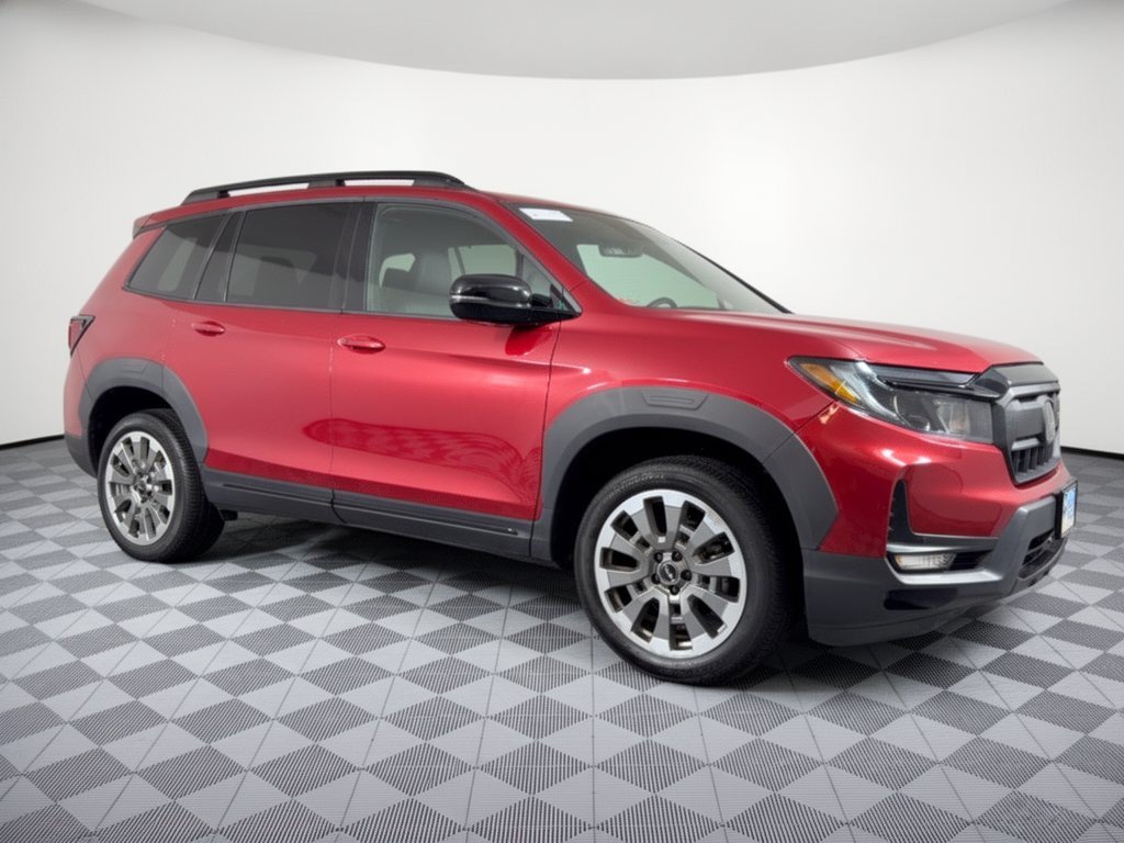 Certified 2024 Honda Passport Black Edition image 8