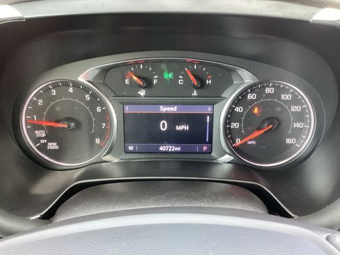 Used 2025 Chevrolet Blazer LT FWD image 23