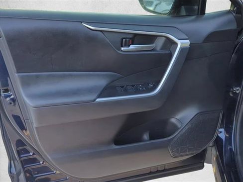 Certified 2023 Toyota RAV4 XLE FWD image 7
