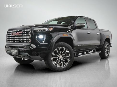Used 2024 GMC Canyon Denali AWD/4WD image 1