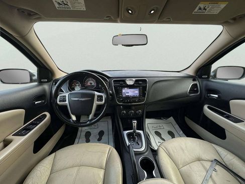 Used 2013 Chrysler 200 Limited FWD image 10