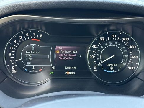 Used 2015 Lincoln MKZ w/ Equipment Group 101A Select image 25