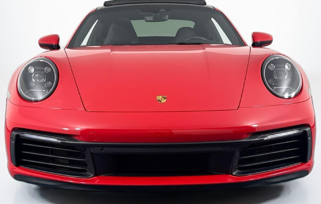 Used 2020 Porsche 911 Carrera RWD image 4